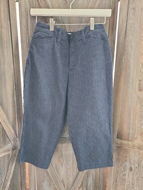 St. Johns Bay Ladies Capris